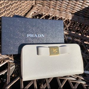 PRADA ZIP AROUND LEATHER BOW WALLET